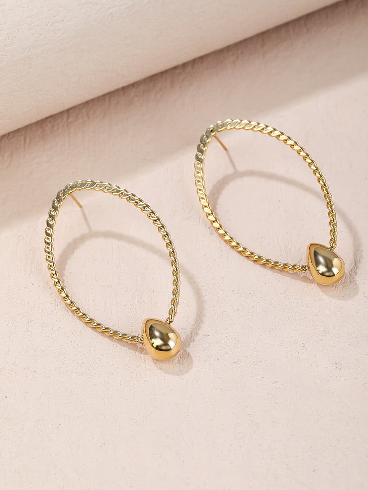 Sphere&Style Golden Braided Oval Earrings With Teardrop