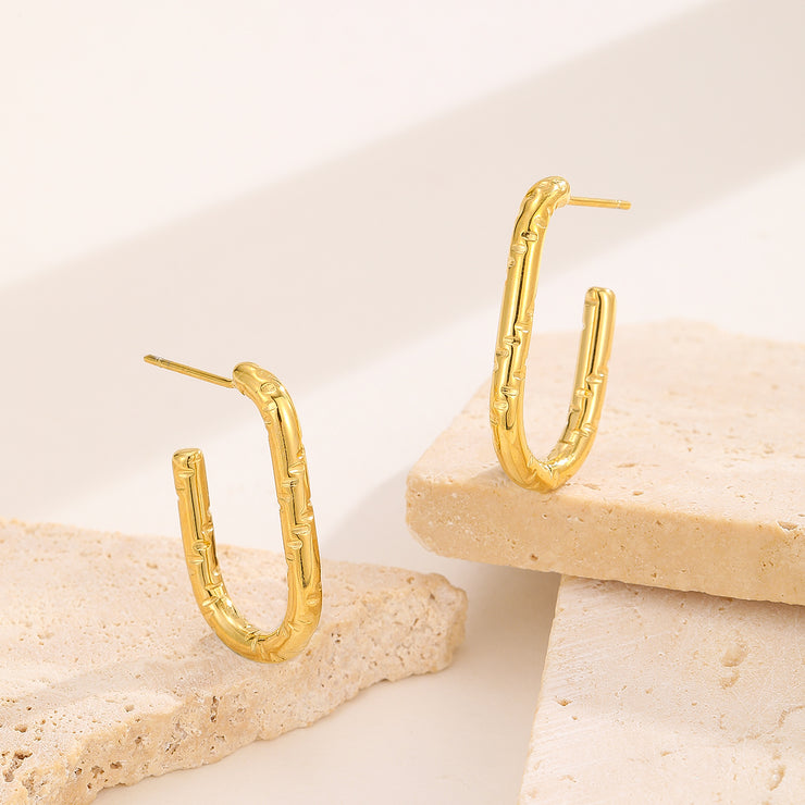 Sphere&Style Pretty Golden Textured Open Hoops