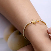 Sphere&Style Cross Bracelet