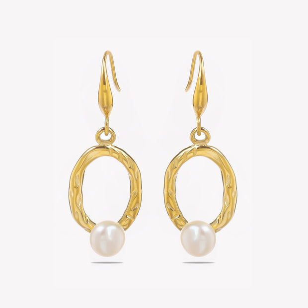 Sphere&Style Golden Textured Dropping Pearl Earring