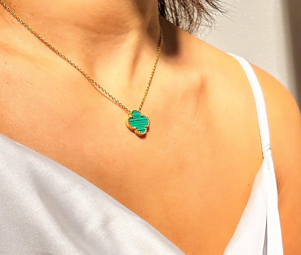 Stylish Clover Leaf Pendant Necklace Stainless Steel 18k Gold Plated