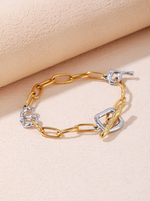 Sphere&Style Two Tones Chic Chain Bracelet With Letters