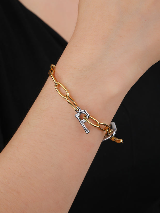 Sphere&Style Two Tones Chic Chain Bracelet With Letters