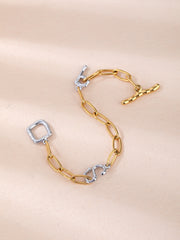 Sphere&Style Two Tones Chic Chain Bracelet With Letters