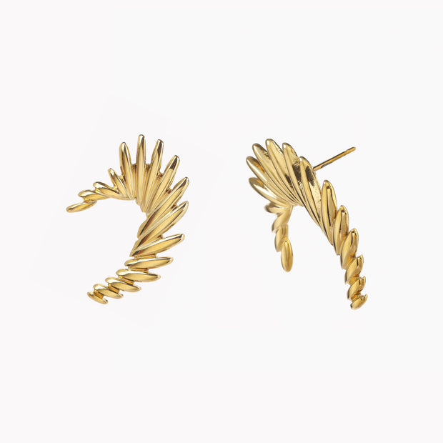 Sphere&Style Golden Feather Studs Earrings