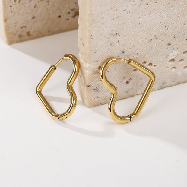 Sphere&Style Golden Heart's Shape Hoops Earrings