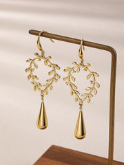 Sphere&Style Golden Leaf Earrings With Teardrop Pendant