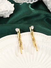 Sphere&Style Golden Tassel Earrings